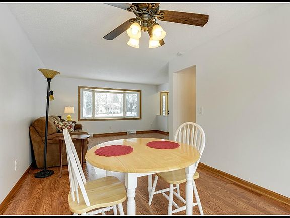 5th image of 4452 Greenhaven Dr