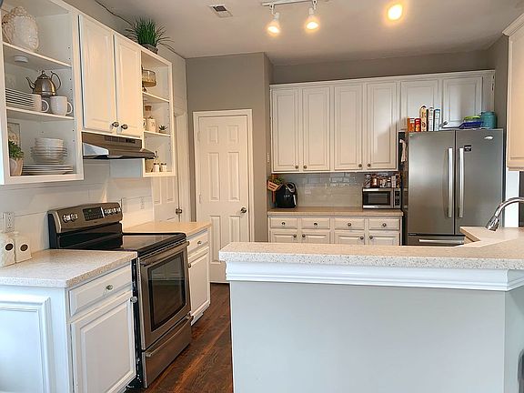 5th image of 8501 Kirkley Glen Ln