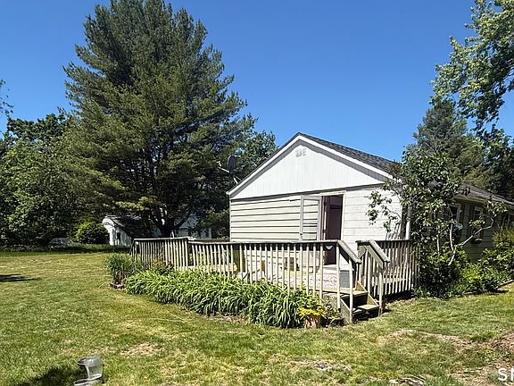2nd image of 63 Evergreen Park