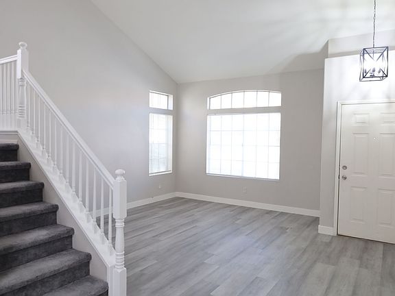 4th image of 2012 Canyon Breeze Dr
