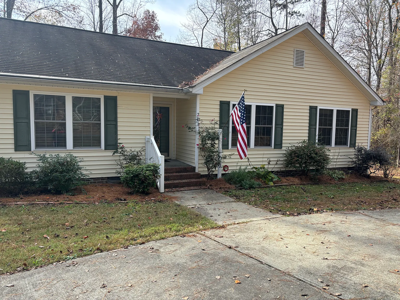3 bed, 1368 sqft, $1,800 — Photo 1