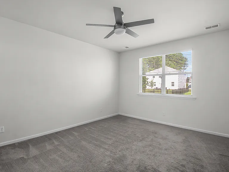 110 Cole St — Photo 25
