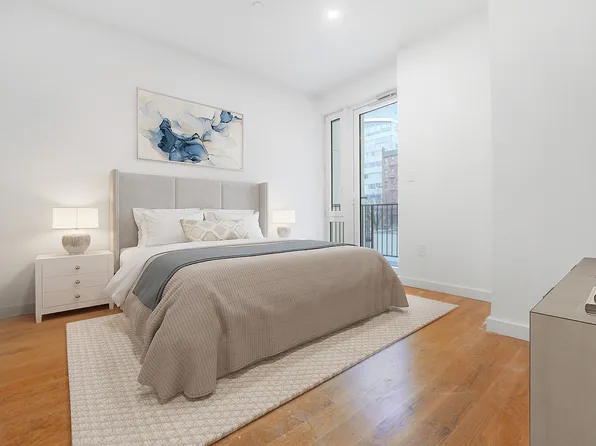 138-25 Barclay Avenue image 6 of 25