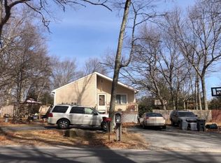 137 Bishop Hill Rd, Johnston, RI 02919