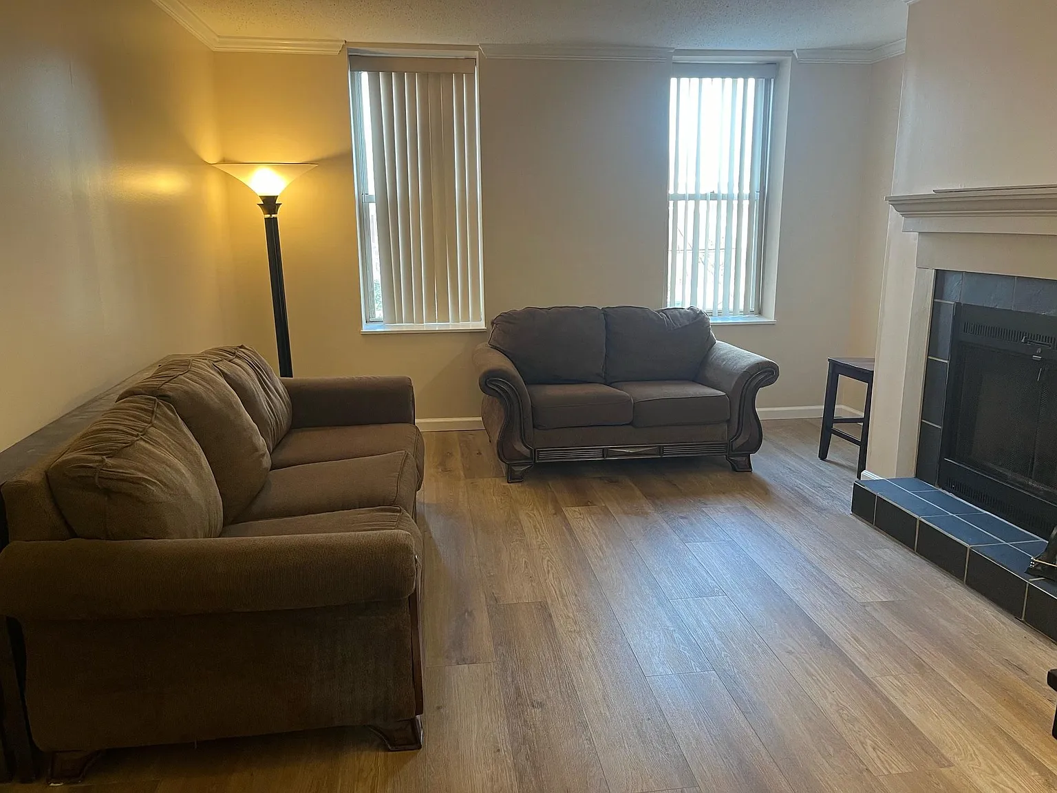 2 bed, 1057 sqft, $1,600 — Photo 3