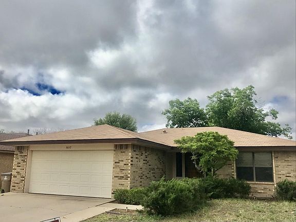 2nd image of 1617 Parkview Dr