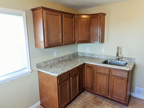 5th image of 25604 Arlington St