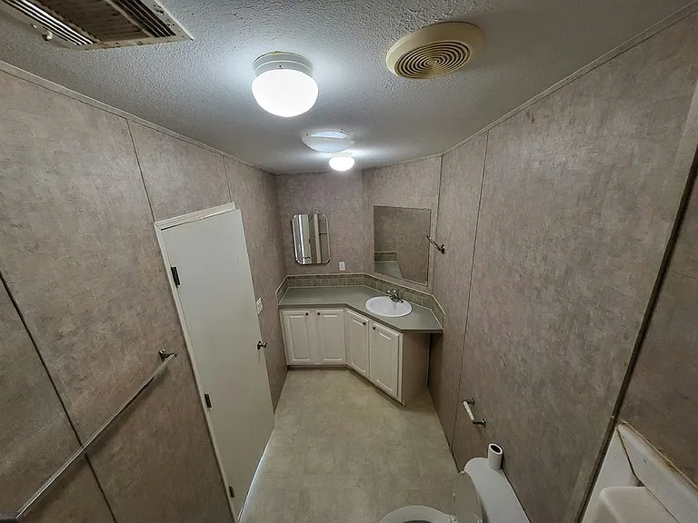 182 Oleander St #182 — Photo 17