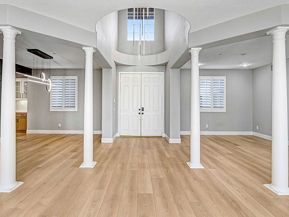 3rd image of 4386 Bayhill Ln