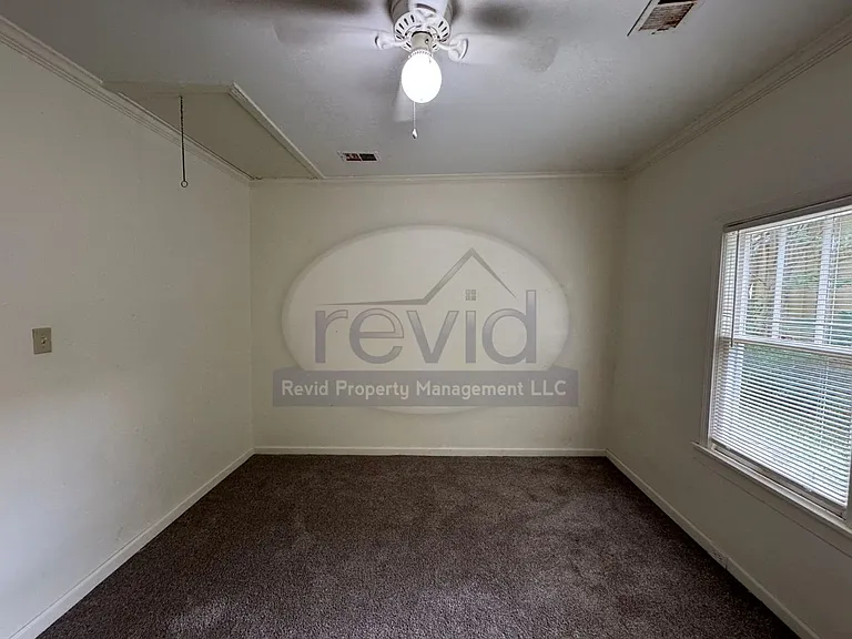 3749 Douglass Ave — Photo 11