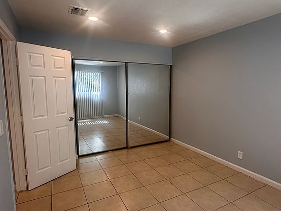 3rd image of 420 Marshall Rd #B
