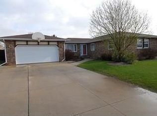 5818 80th Pl, Kenosha, WI 53142