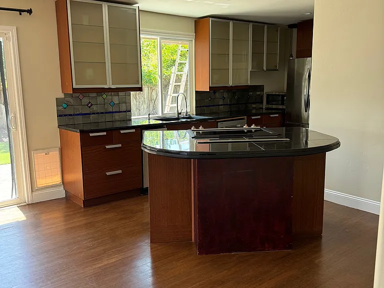 951 Crockett Ave — Photo 11