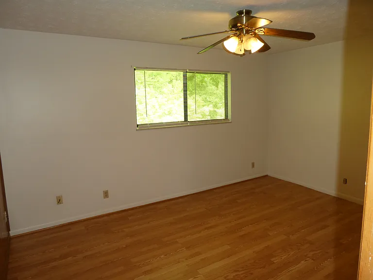 446 Robertsville Rd — Photo 10