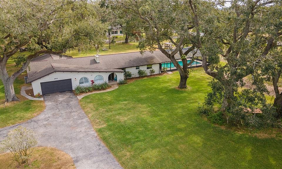 1st image of 2975 Robins Nest Ct