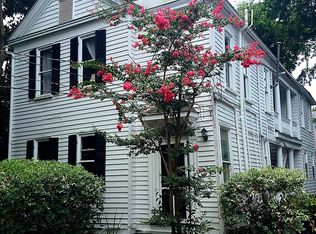 175 Queen St APT D, Charleston, SC 29401
