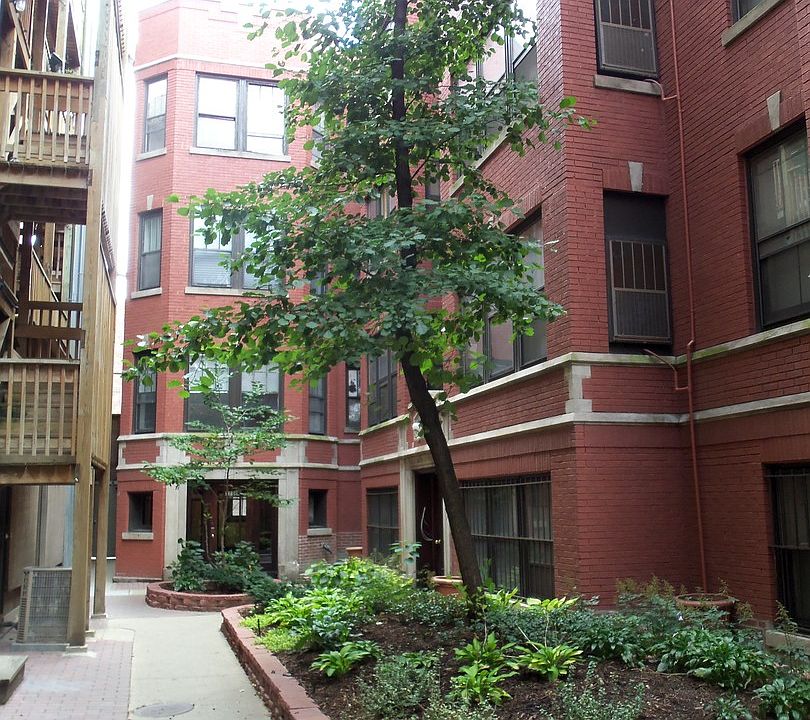 1st image of 775 W Diversey Pkwy APT 2FE
