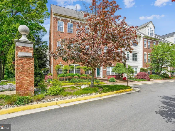 5437 Cheyenne Knoll Pl, Alexandria, VA 22312