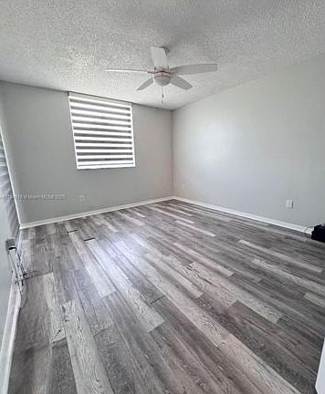 3rd image of 5962 Morningstar Cir APT 304