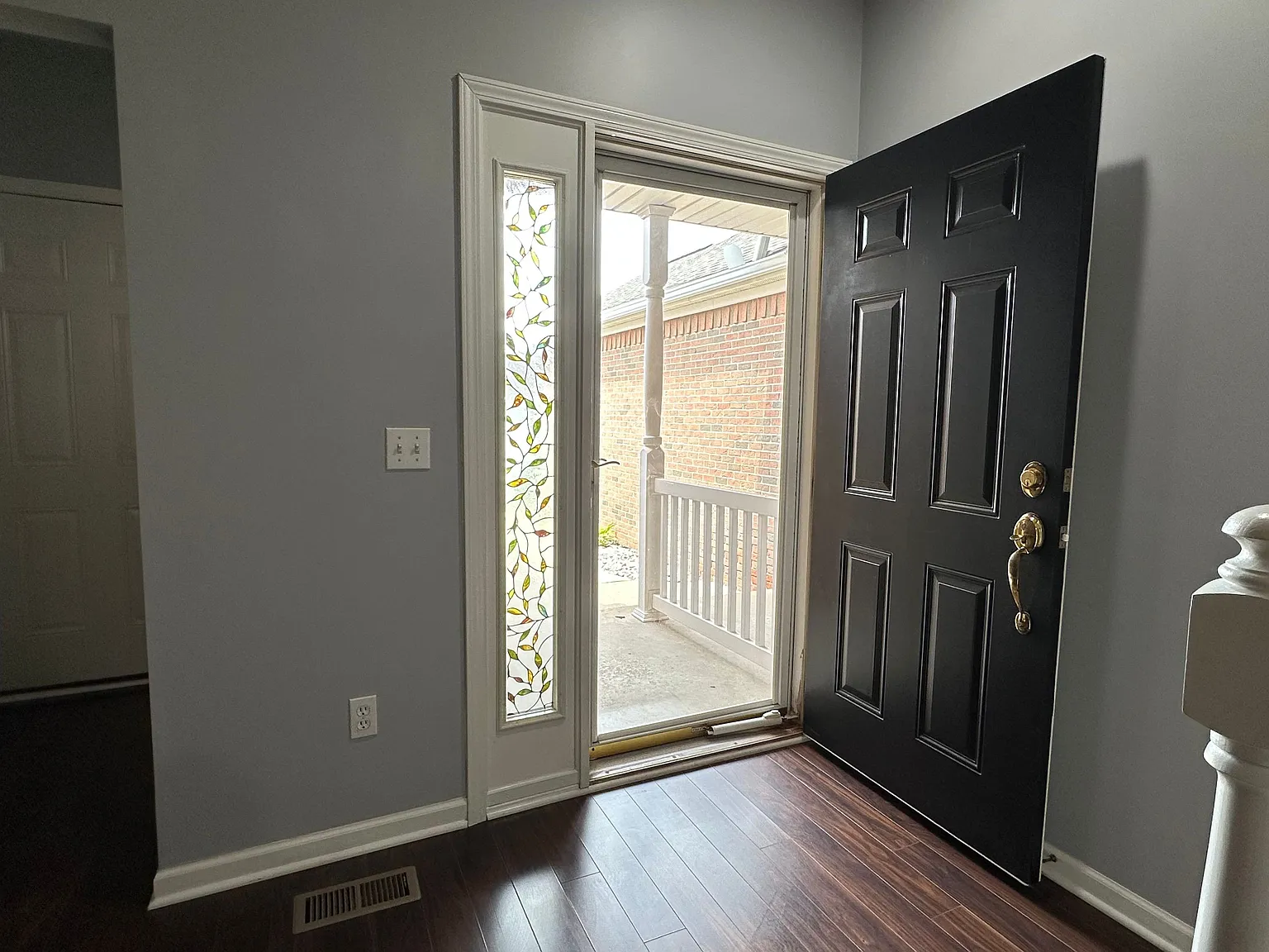 2 bed, 2.5 bath, 1438 sqft, $2,300 — Photo 4