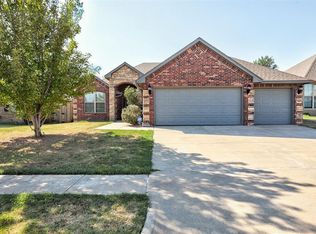 10920 SW 36th St, Yukon, OK 73099