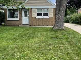 204 S Yale Ave, Addison, IL 60101