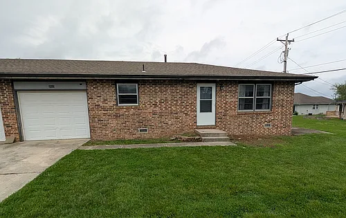 2933 W Roxbury St Photo 1