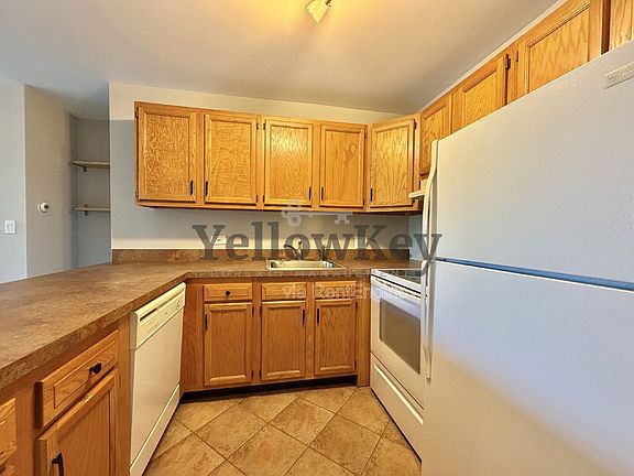 4th image of 5820 Oakwood Dr Unit 2H