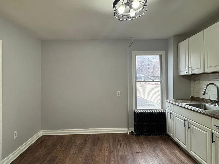 52 Harrison Ave #4 — Photo 2