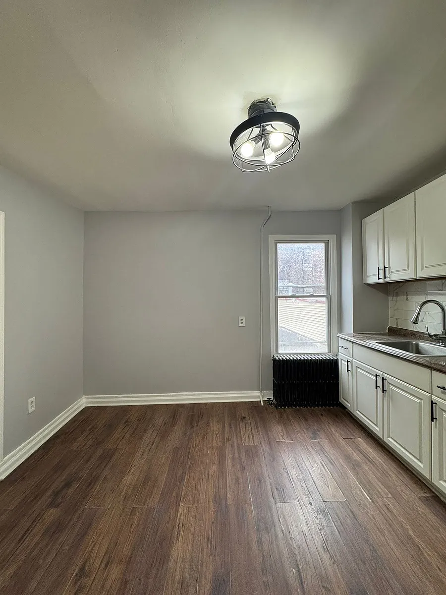 Building Photo - 52 Harrison Ave #4