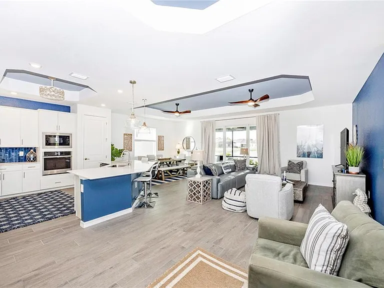 17697 Santorini Ct — Photo 4