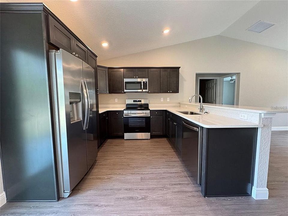 3941 SE 137TH LANE, Summerfield, FL 34491 | MLS #OM728043 | Zillow