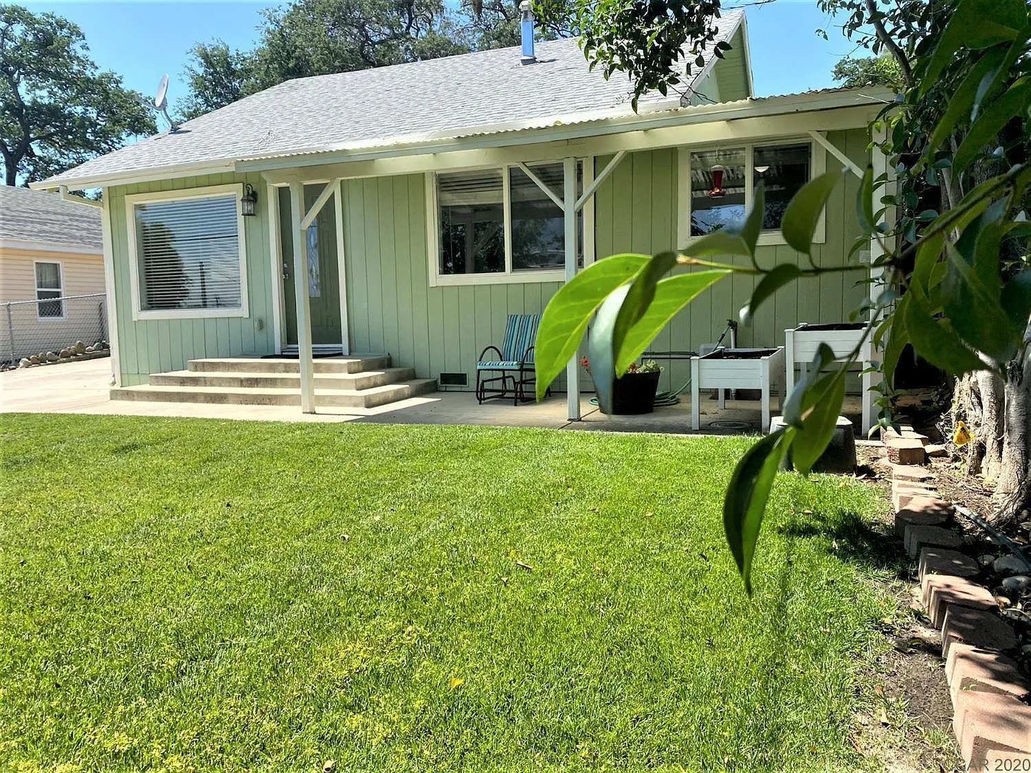 147 Sequoia Ave photo 1