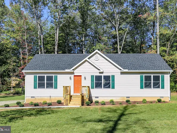 22 Breezy Hl, Stafford, VA 22556