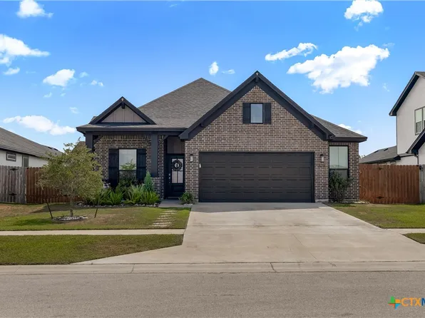 203 Flint Rock Ct, Victoria, TX 77904
