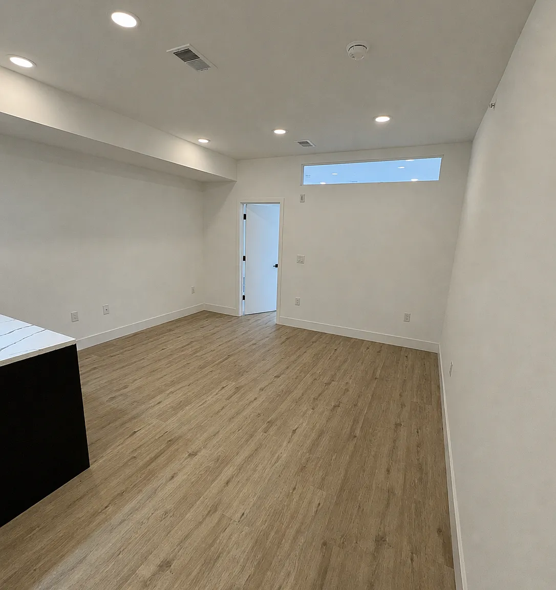 2 bed, 1200 sqft, $1,800 — Photo 3