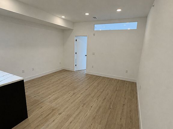 3rd image of 2230 N Camac St #3