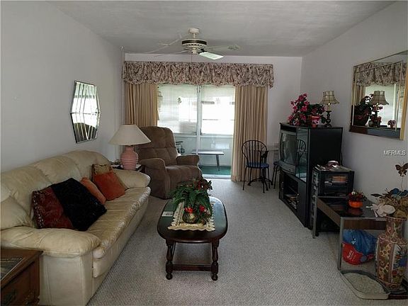 2nd image of 5885 Garden Ln #H2