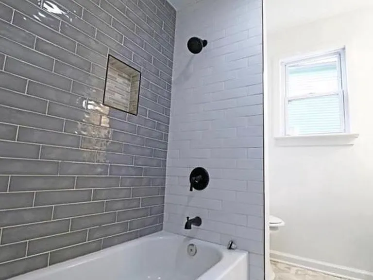 511 Corinthian Ave #B — Photo 3