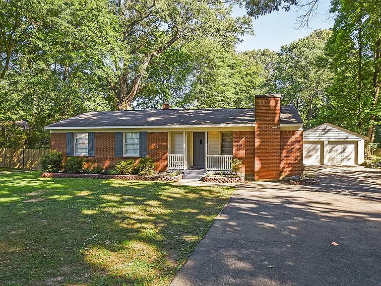 5360 Blackwell St — Photo 1