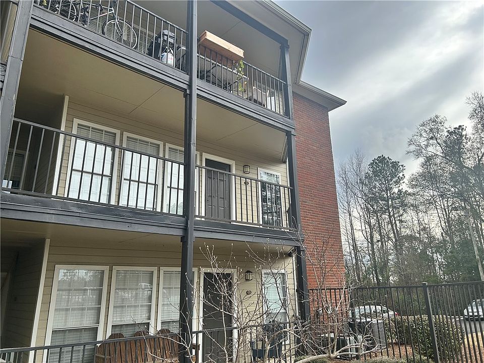 1st image of 626 Shug Jordan Pkwy APT 232