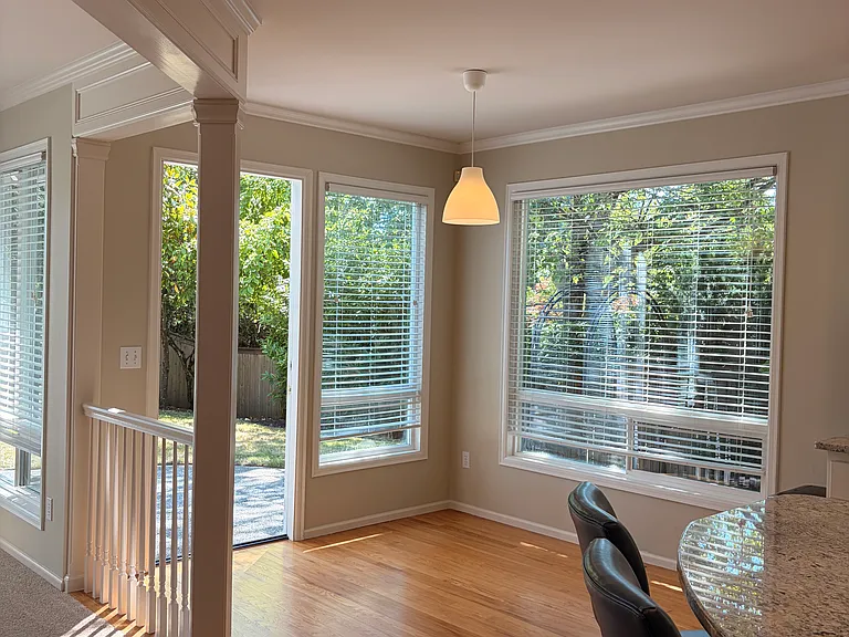 21203 SE 34th St — Photo 13