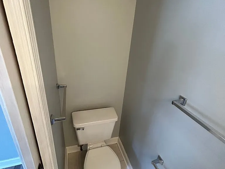 1205 Tiffany Ln #G — Photo 25