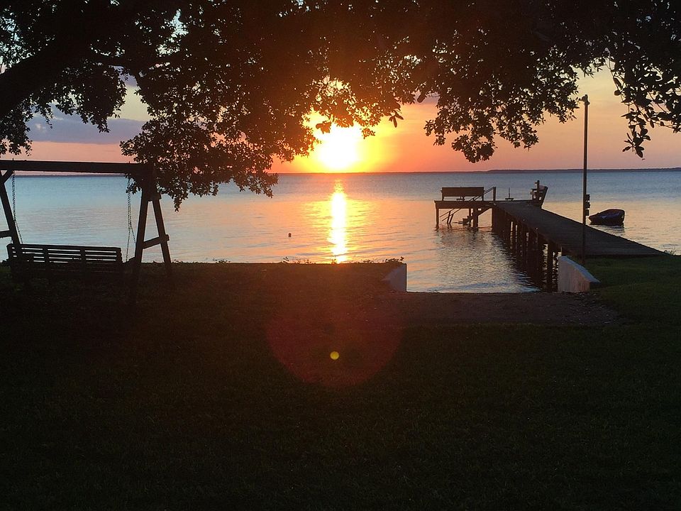 2nd image of 323 Lake Moultrie Dr