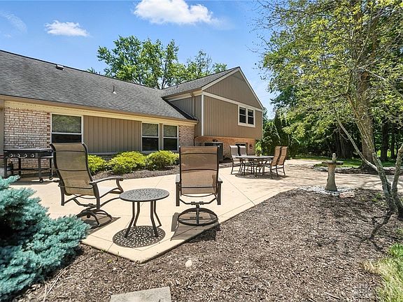 4th image of 8987 Deep Forest Ln