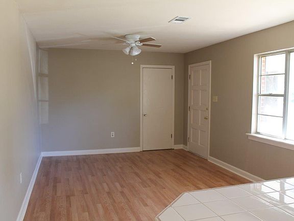 3rd image of 7135 Kent Dr