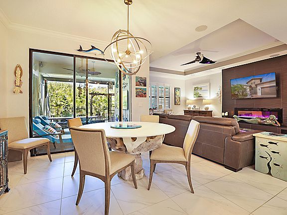 4th image of 1633 Willows Square
