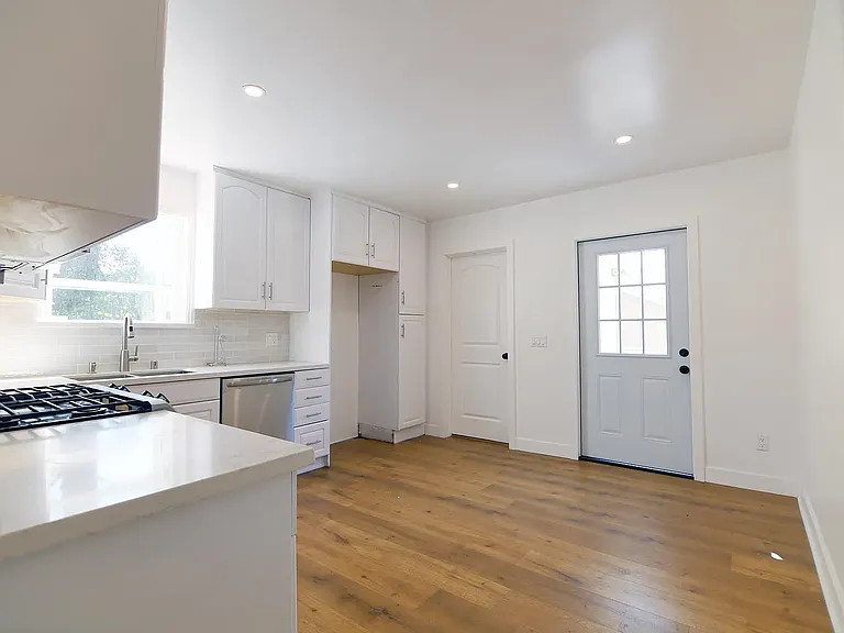 3124 Altura Ave — Photo 7