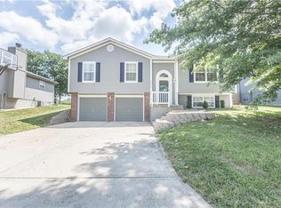 3412 SE Adams Dr, Blue Springs, MO 64014