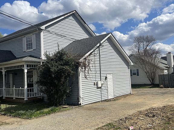 4th image of 3285 Towne Village Rd